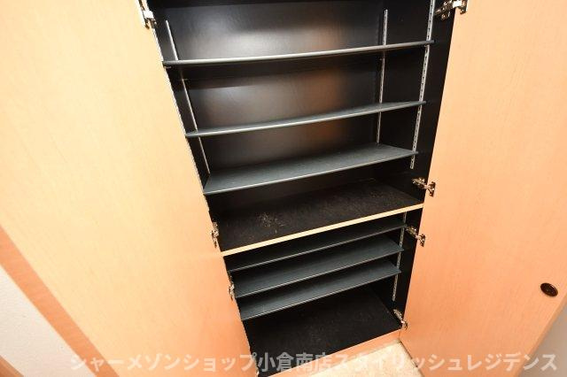 グランヒルズ下曽根の収納