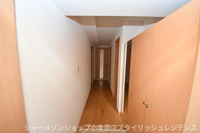 グランヒルズ下曽根の玄関