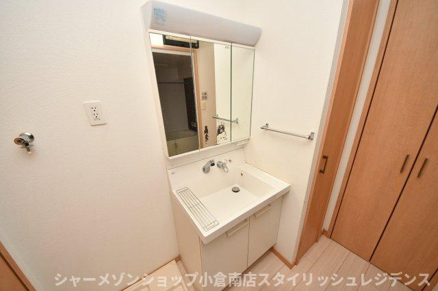 グランヒルズ下曽根の洗面所