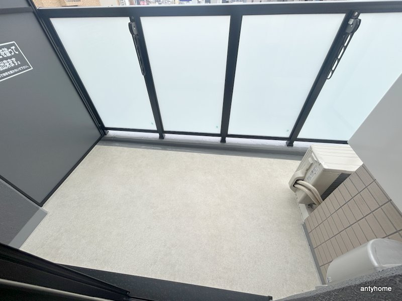 Live Flat Tsukamoto　仲介手数料無料のバルコニー