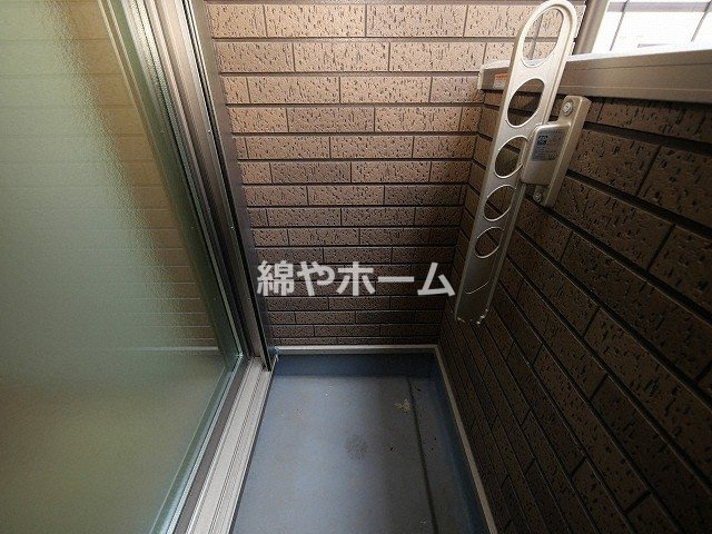 ノイヴェル昭和町のバルコニー|バルコニーからの眺めを楽しみながら食事をしませんか