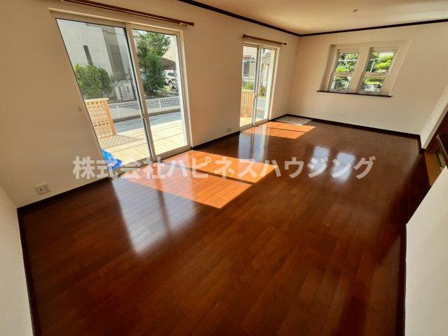 印西貸家のトイレ