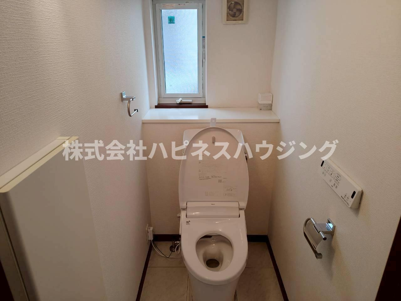 印西貸家のトイレ