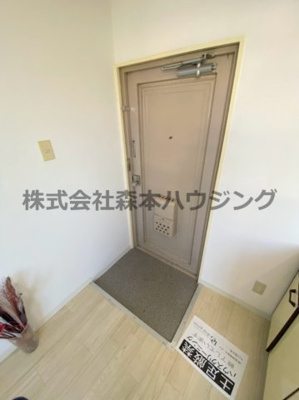 【玄関】 | 　デイルーチェ北岸和田 | シンプルで使いやすい玄関です