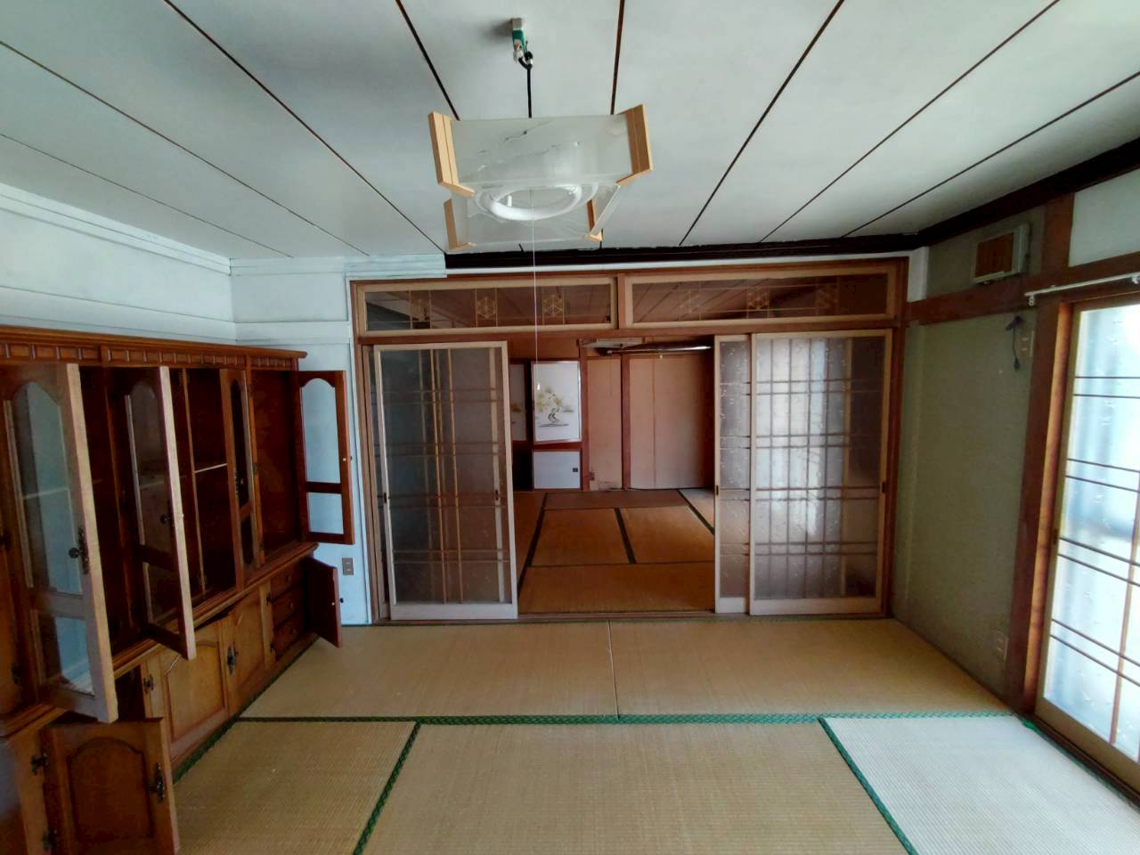 昭和町3丁目　中古住宅の和室|1階　和室9帖
