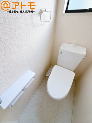 【トイレ】 | 島田市道悦4丁目　新築戸建　2号棟 | 毎日使うトイレだからこそ機能性を重視したいですよね！温水洗浄便座で快適な時間をお過ごしください♪