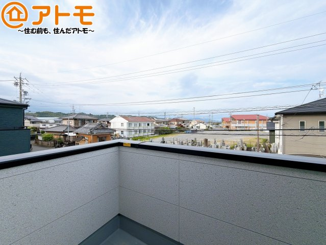 【バルコニー】 | 島田市道悦4丁目　新築戸建　2号棟 | 陽当りの良いバルコニーはお洗濯物はもちろんお布団もふかふかになります♪