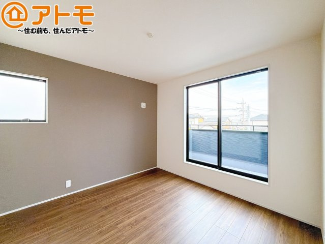 【寝室】 | 島田市道悦4丁目　新築戸建　1号棟 | アクセントクロスが印象的なお部屋です。お気に入りの家具に囲まれてゆったり過ごしたいですね♪