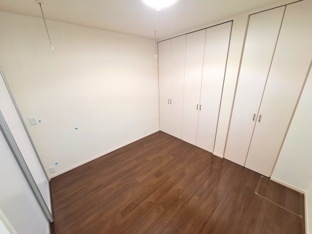 メゾンティアラの洋室