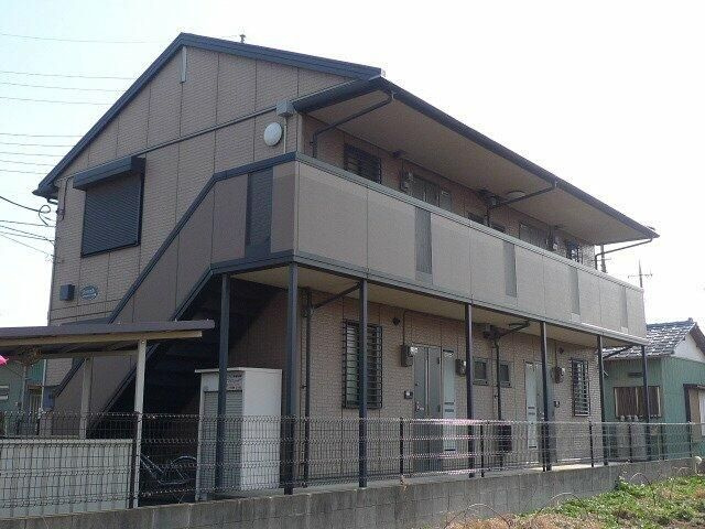 リッシェルのエントランス|ゆとりのあるエントランスです