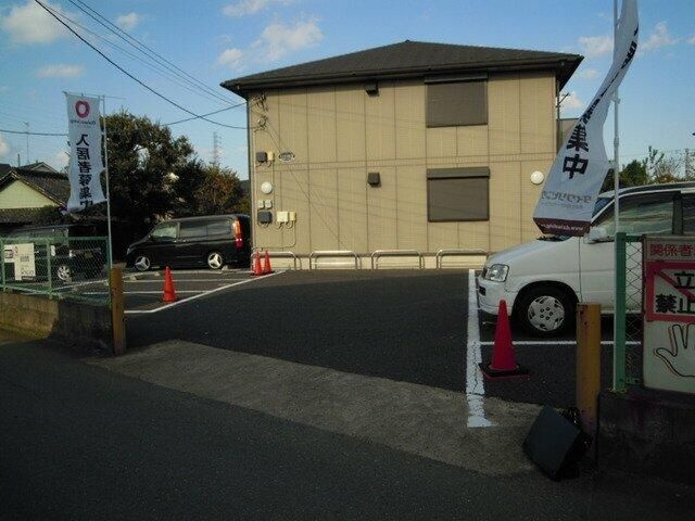 リッシェルの駐車場|駐車場があるので、車を買う予定の方も安心です