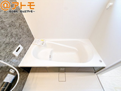 【浴室】 | 島田市稲荷4丁目　新築戸建　全1棟 | ボタンひとつで湯張りのできるオートバスは、追い炊きも給湯温度の変更も楽々♪