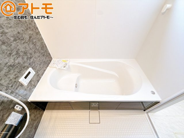 【浴室】 | 島田市稲荷4丁目　新築戸建　全1棟 | ボタンひとつで湯張りのできるオートバスは、追い炊きも給湯温度の変更も楽々♪