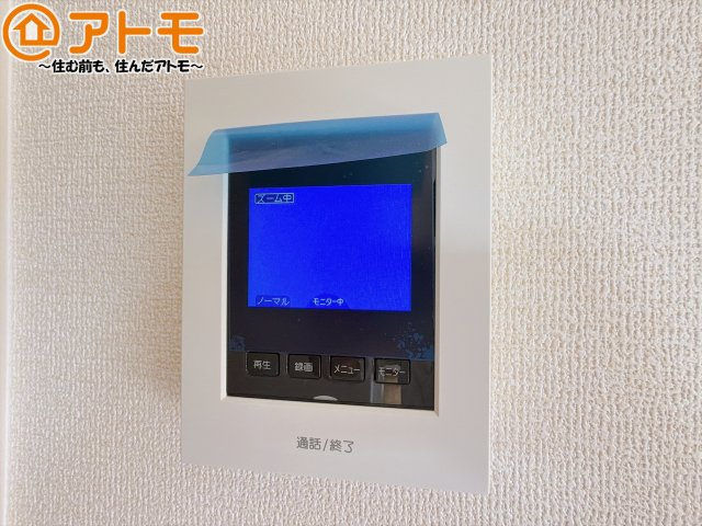 【防犯設備】 | 島田市稲荷4丁目　新築戸建　全1棟 | TVモニター付きインターホンは訪問者を確認することができて、防犯性に優れています♪