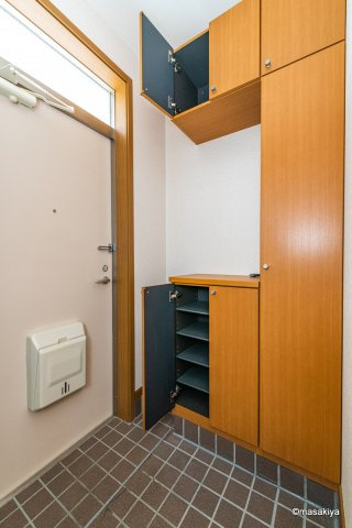 リバーウインド城南Ａの玄関|下駄箱