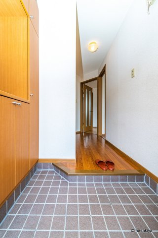 リバーウインド城南Ａの玄関|玄関
