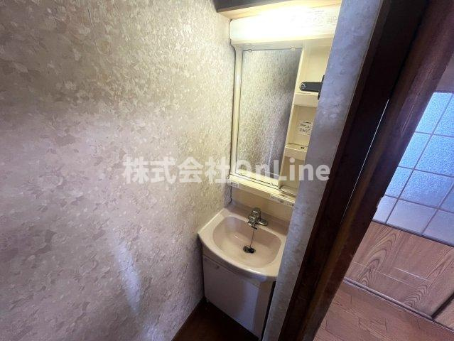 eidai南本町の独立洗面台