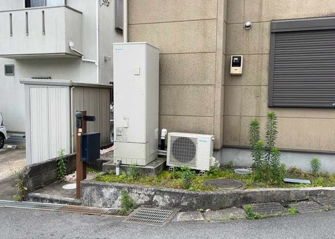 【発電・温水設備】 | 省エネ給湯器とは従来型の給湯器より熱効率が高く、少ない燃料でたくさんのお湯を沸かすことが出来る高効率な給湯器のことを指します。また、省エネ給湯器には種類があり、利便性や効果なども様々です。