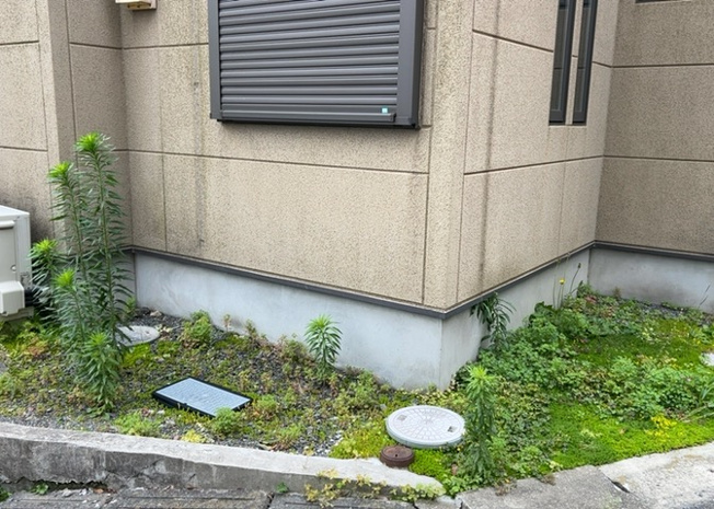 【構造・工法・仕様】 | 木造住宅とは土台、壁、柱など建築物の強度を支える構造体の材に木が使用されている構造を指します。構造体は建物の自重を支えるだけではなく風圧や水圧、積裁荷重などあらゆる衝撃に耐えるための基礎です。