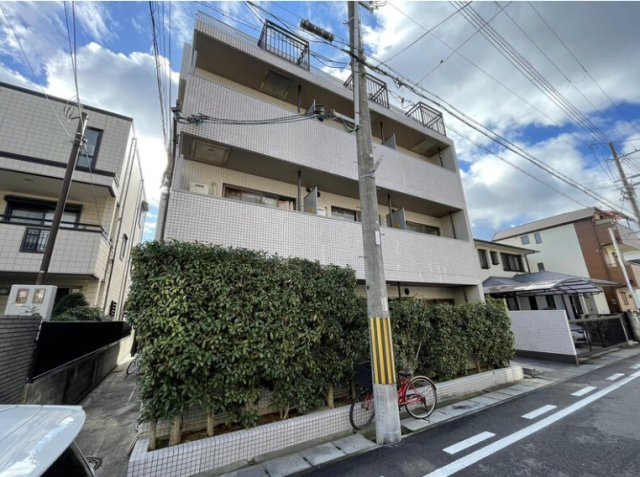 リアライズ本山の外観