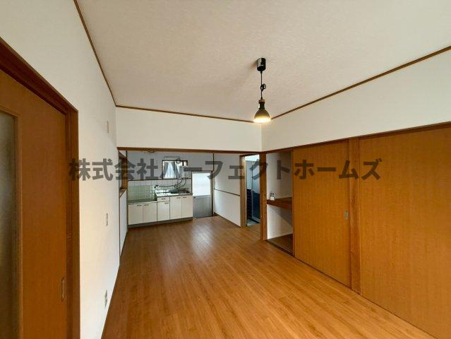 枚方市天之川町のテラスの居間・リビング|ゆったりとしたリビングです