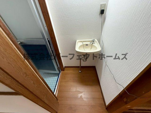 枚方市天之川町のテラスの洗面所|使いやすい洗面所です
