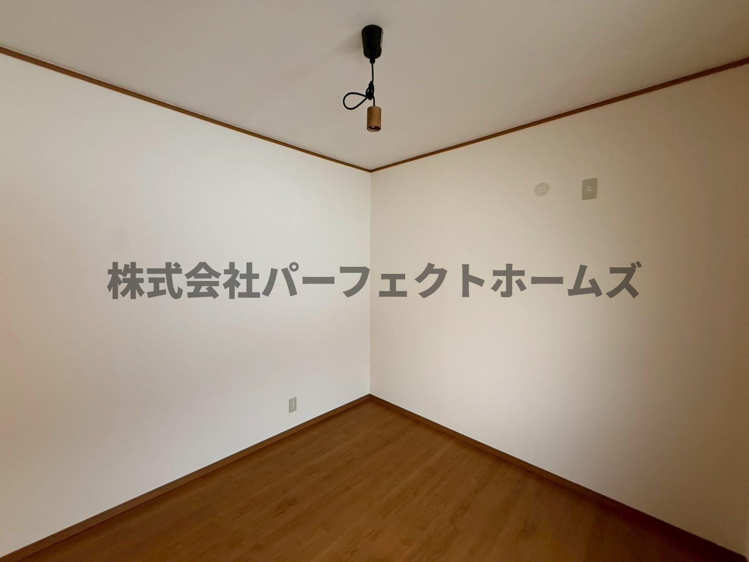 枚方市天之川町のテラスの洋室|ゆったりした洋室です