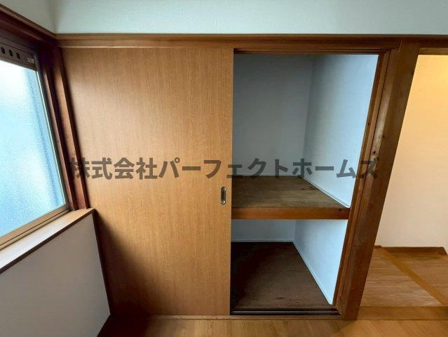 枚方市天之川町のテラスの収納|収納のためのスペースです