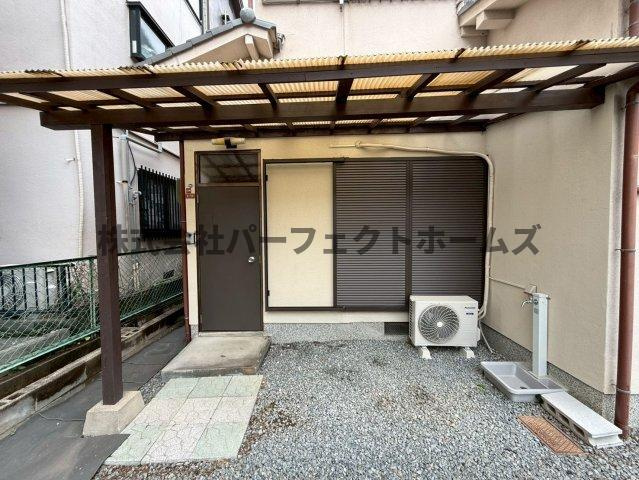 枚方市天之川町のテラスの駐車場|駐車場があります
