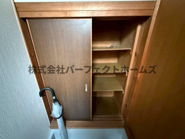 枚方市天之川町のテラスの収納|大きなものも収納できそうです