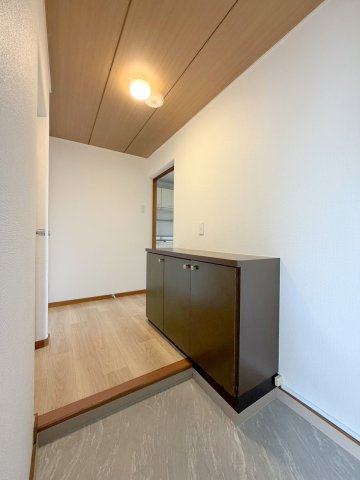 井東コーポラスの玄関