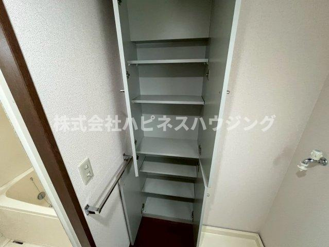 INSURANCE(インシュランス)BLDG.(ビルディング)XIX(ナインティーン)松戸の収納