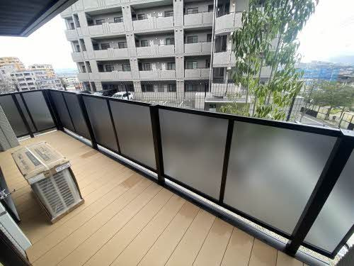 ＧＲＡＮＤ　ＢＬＥＵ　ＤＥ　ＳＡＳＡＯＫＡ　笹岡小学校区のバルコニー|ＧＲＡＮＤ　ＢＬＥＵ　ＤＥ　ＳＡＳＡＯＫＡ