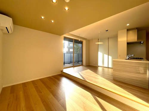 ＧＲＡＮＤ　ＢＬＥＵ　ＤＥ　ＳＡＳＡＯＫＡ　笹岡小学校区の居間・リビング|ＧＲＡＮＤ　ＢＬＥＵ　ＤＥ　ＳＡＳＡＯＫＡ