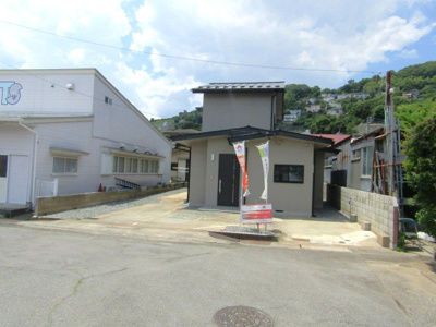 【前面道路含む現地写真】 | 【再生住宅】甲府市東光寺3丁目 | 前面道路含む現地写真です