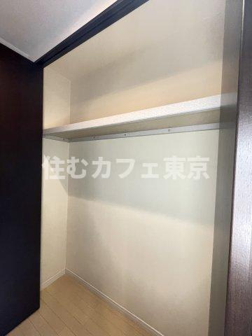 メゾネットくにたちの収納|廊下の収納です