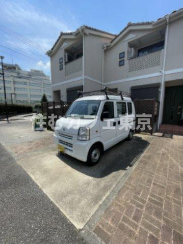 メゾネットくにたちの駐車場