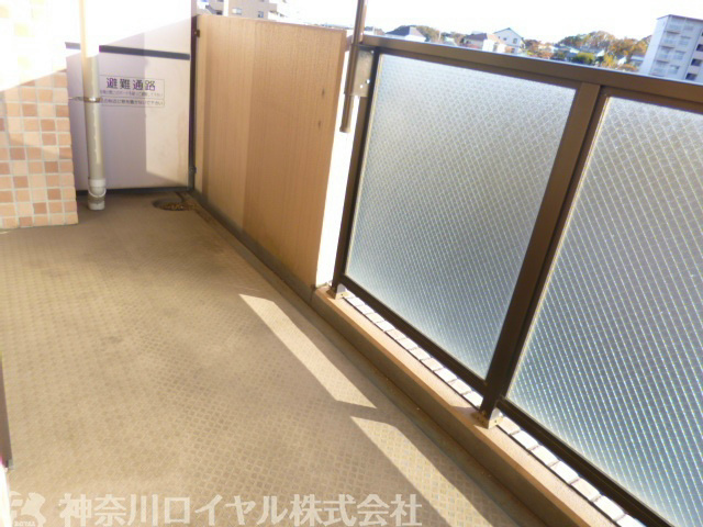 【バルコニー】