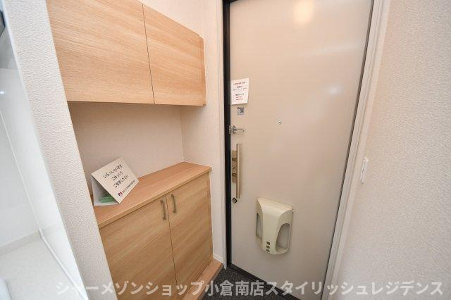 ドゥソレイユ２１の玄関