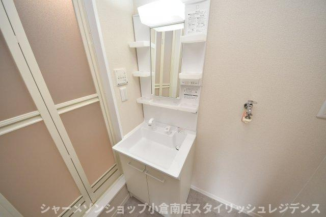 ドゥソレイユ２１の洗面所