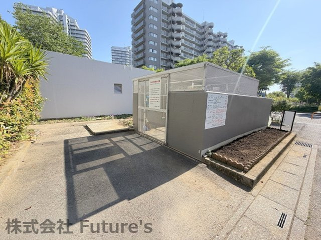 パークフィールドみさと2街区2号館のその他共用部分|敷地内ゴミ置場完備