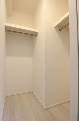 ダン・ラベニール北新宿の収納