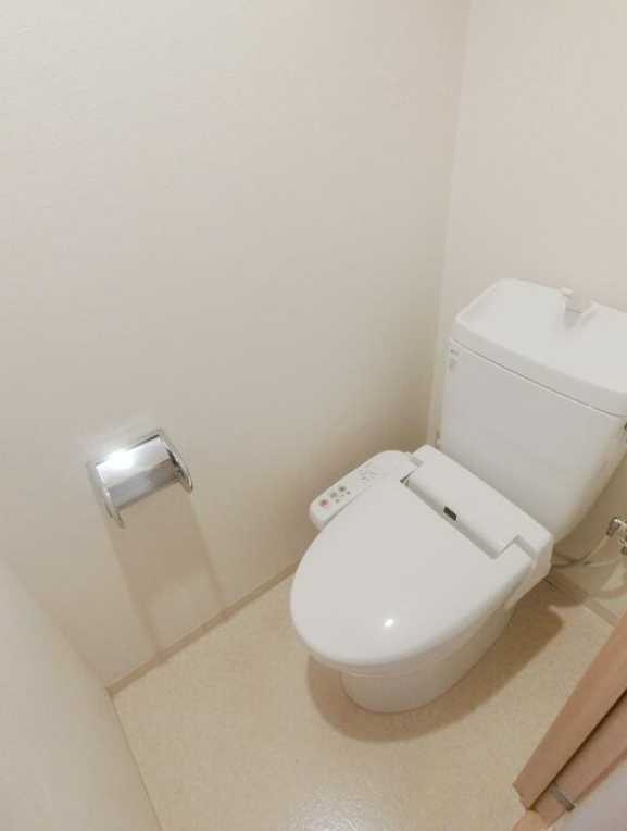 ヴェルト三軒茶屋Ⅱ　分譲賃貸　駅近　ネット無料のトイレ