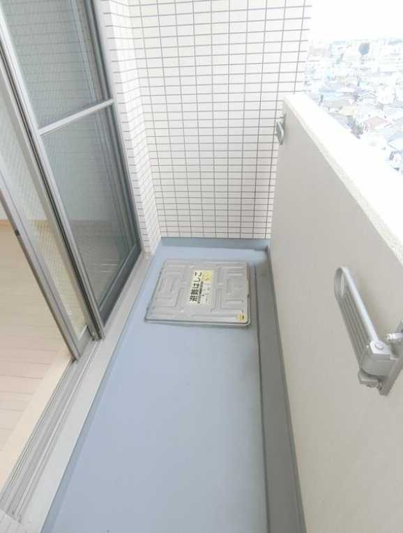 ヴェルト三軒茶屋Ⅱ　分譲賃貸　駅近　ネット無料のバルコニー
