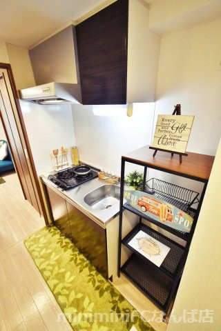 メゾンキコー難波南のキッチン