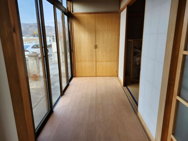 ソーラー発電システム平屋建住宅の設備|離れ縁側