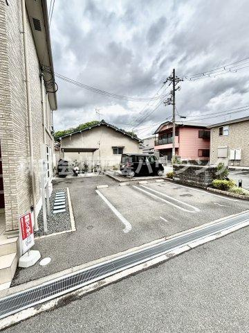 カーサコルティーレⅡの駐車場