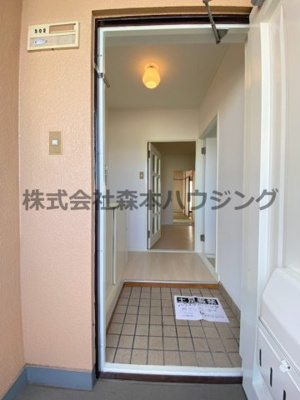 【内装】 | 　ホワイエ・アンノマエ | 内装は落ち着いています