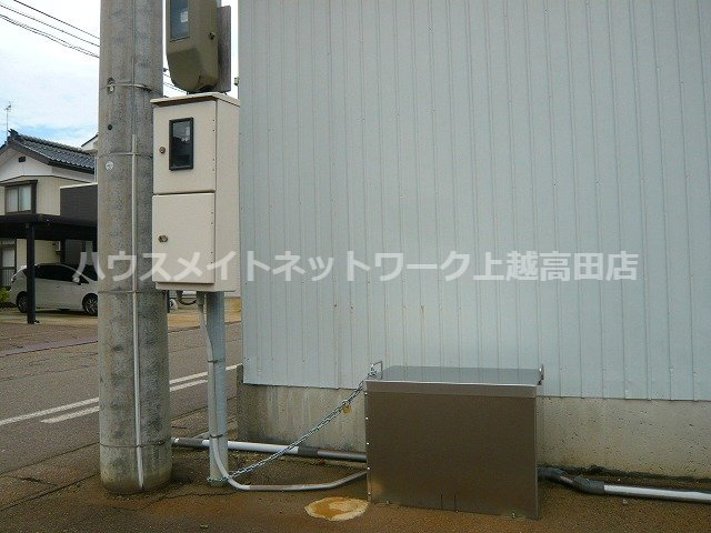 ＳＦ貸事務所の設備|店舗向かい側駐車場消雪設備（維持管理借主負担）