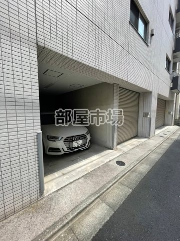 レシオイシワラの駐車場